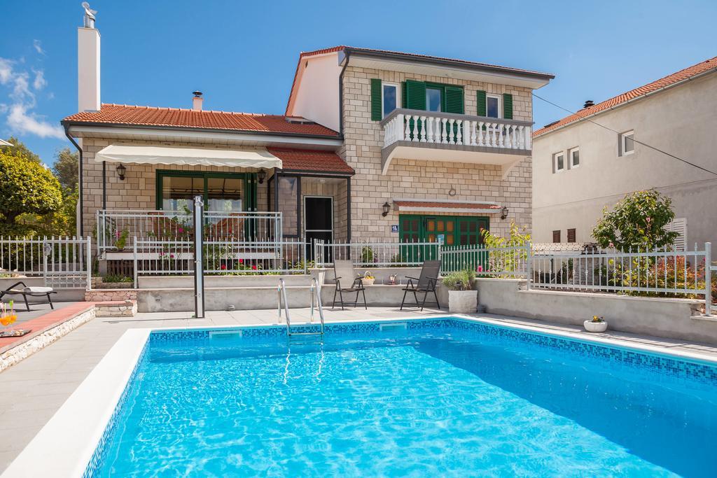 שיבניק Villa Otavia מראה חיצוני תמונה